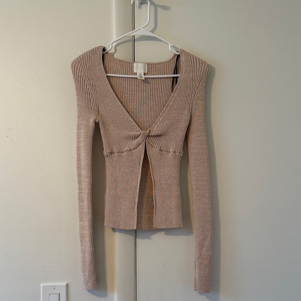 H&M Ribbed Knit Top in Beige